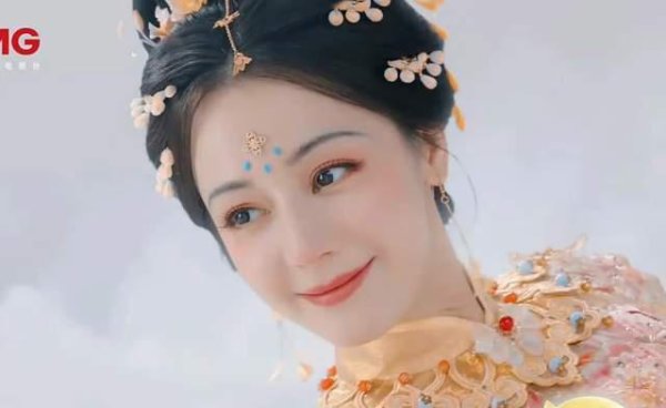 牛千万 古力娜扎版嫦娥仙子被评木头美人，缺少嫦娥的韵味